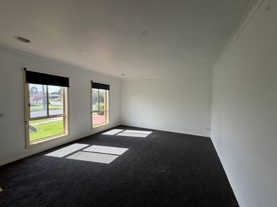 9 Swallow Street, Werribee
