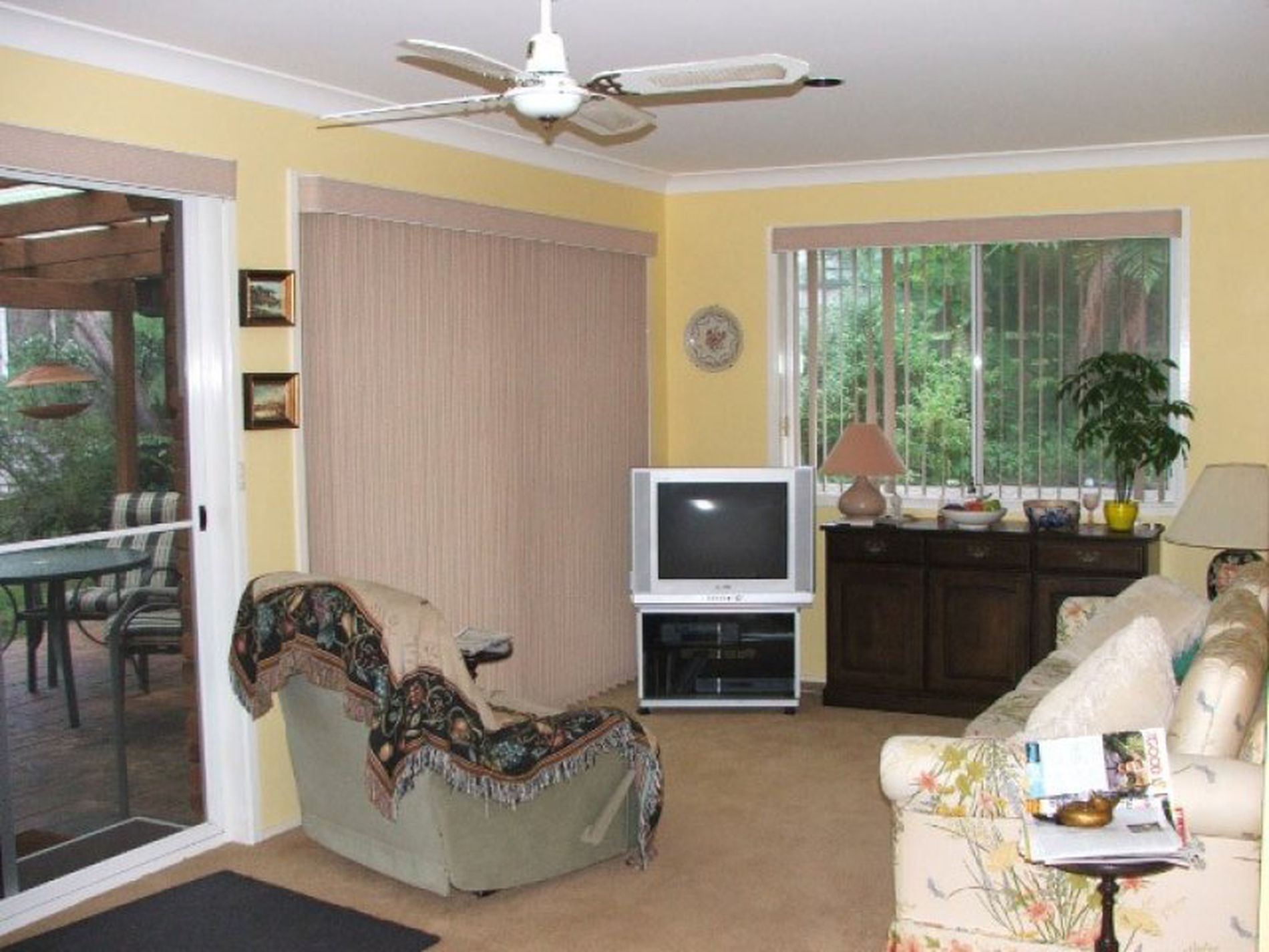 2 / 16 Augusta Place, Mollymook