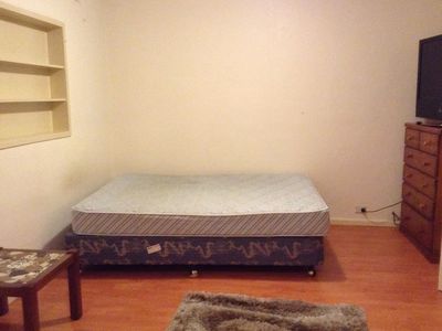 2 / 3 Gordon Crescent, Lake Heights