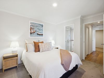 2 / 106 Royal Street, Tuart Hill