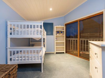 2 Hadrian Avenue, St Andrews Beach