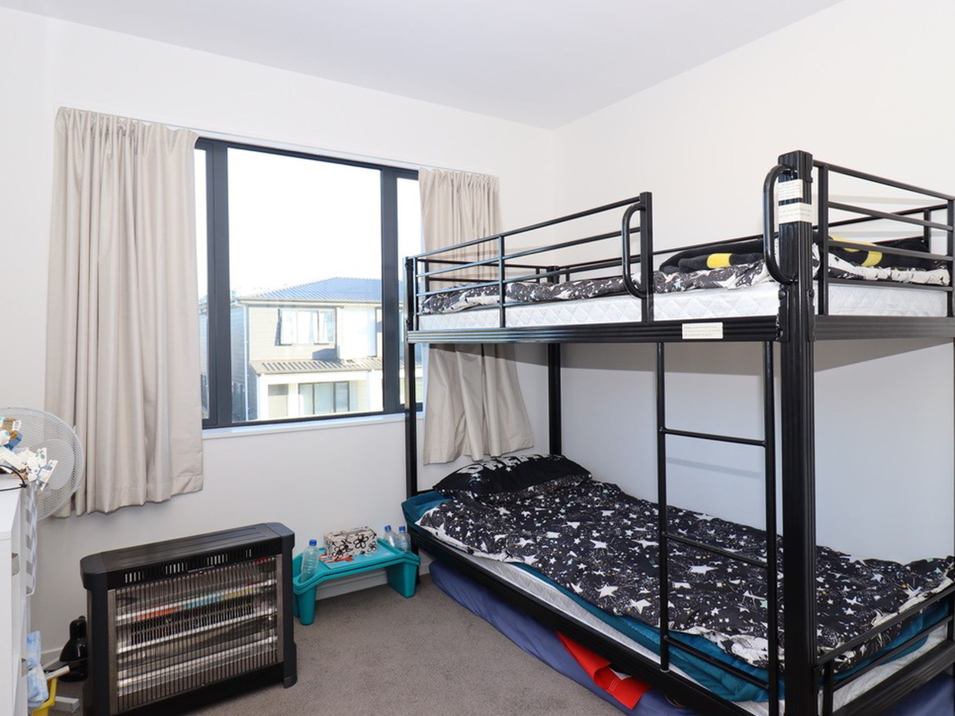10 Serpent Road, Flat Bush