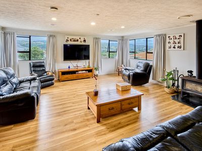12 Cullen Place, Tawa