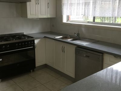32 Blackburn Road, Doncaster East