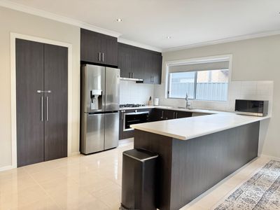 35 Bush Street, Wyndham Vale