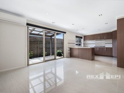 Unit 2 / 113 Clarendon Street, Cranbourne