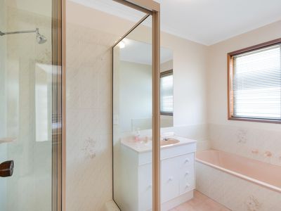 147 Pacific Way, Tura Beach