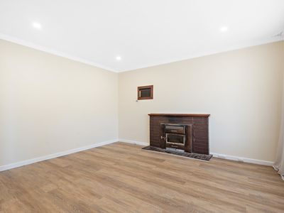 23 Coops Avenue, Thornlie
