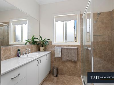 6 Alpine View, Wangaratta