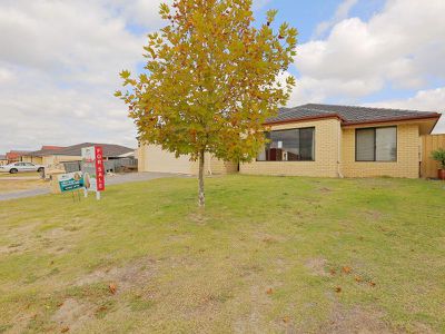 22 Cannich Boulevard, Canning Vale