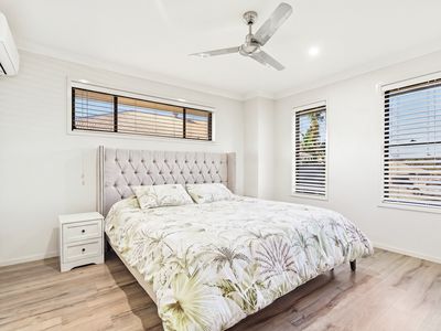 27 Phoebe Way, Gleneagle