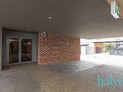 2 / 32 Cowle Street, West Perth