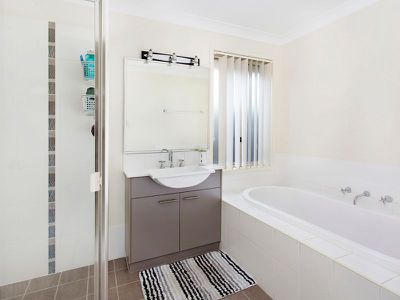 29 Athanlin Avenue, Haywards Bay
