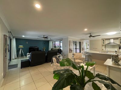 37 Yarrilee Circuit, Dundowran