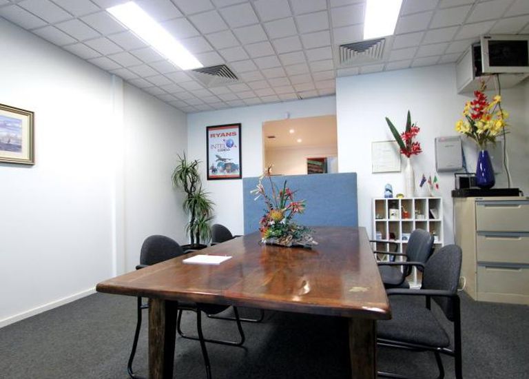 F2 / 2A Westall Road, Clayton