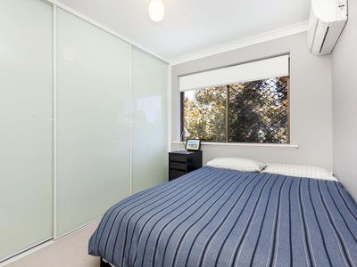 33 Shadbolt Street, Booragoon