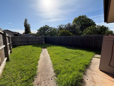 2 / 15 High Street, Werribee