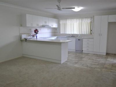 1 / 19A Oxford Street, Forbes