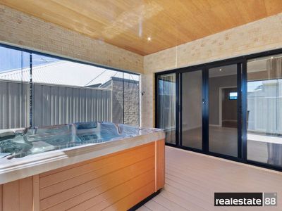 26A Fairway West, Yokine