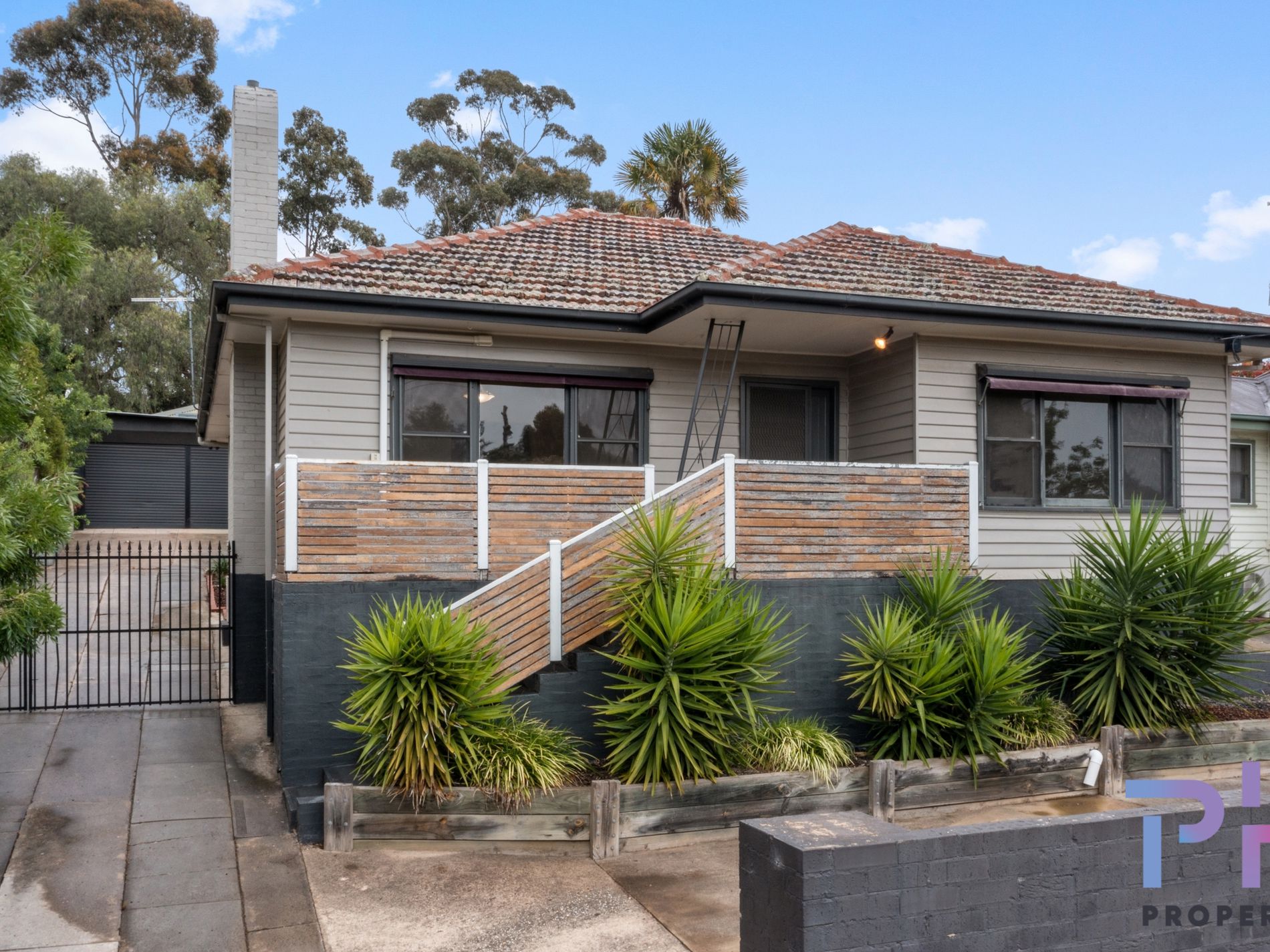 45 Bakewell Street, North Bendigo PH Property