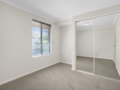 1 / 36 Epsilon Drive, Rockingham