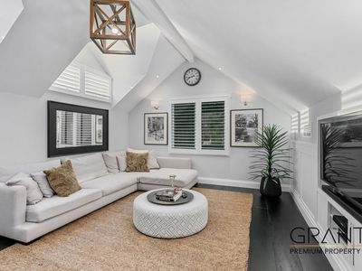 2b Spinaway Crescent, Brentwood