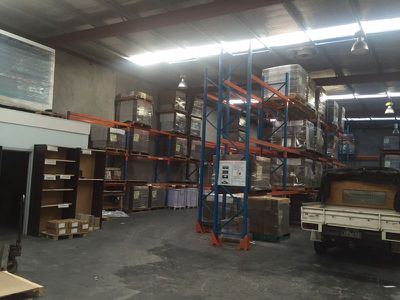 2 / 8 Third Avenue, Sunshine