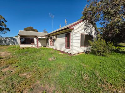 48 Isaacs Road, Mead