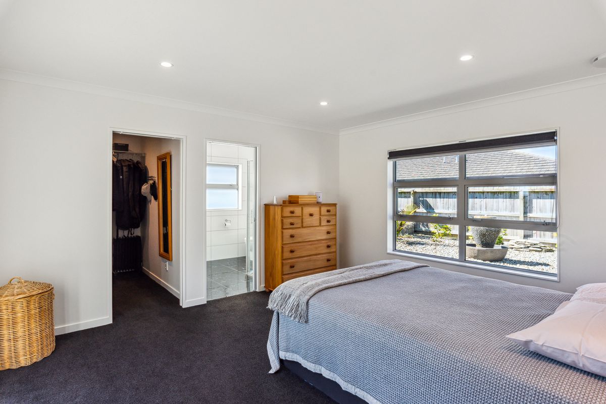 15 Taranui Way, Paraparaumu Beach
