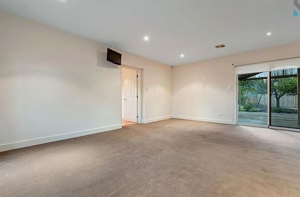 25 Glencairn Drive, Greenvale