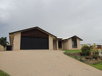 12 Schifcofske Drive, Moranbah