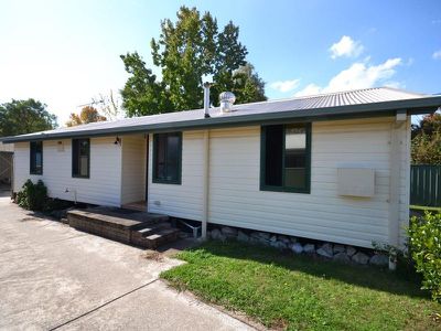 15 Freeburgh Avenue, Mount Beauty