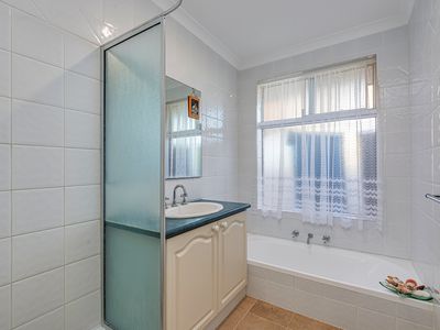 8 Foreshore Vista, Yanchep