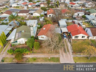 8 Rasmussen Road, Horsham