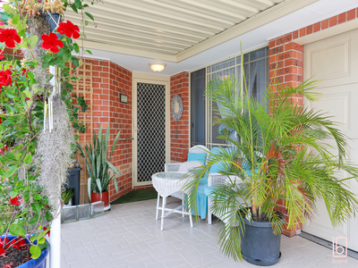 8 Harry Close, Blue Haven