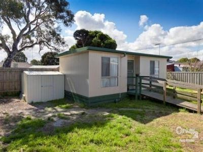 48 Highland Avenue, Hampton Park
