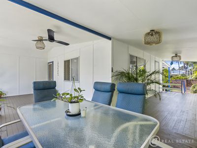 1019 Scenic Highway, Kinka Beach