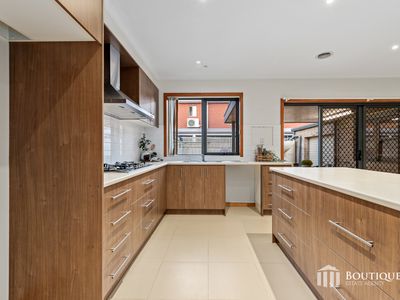 7 Lockington Crescent, Dandenong