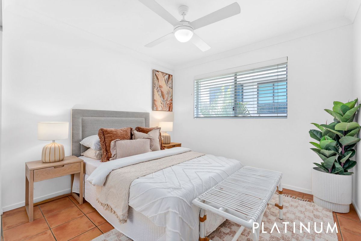 7 / 241 Golden Four Drive, Bilinga