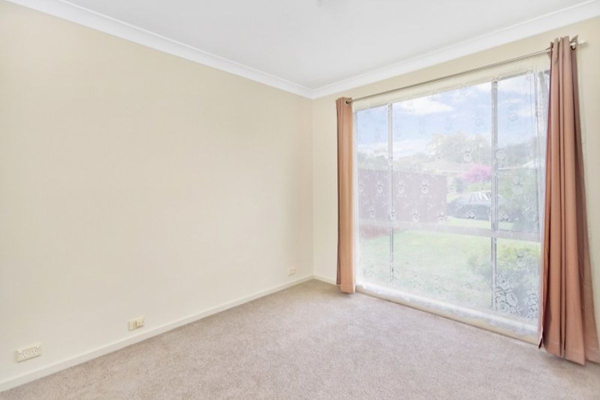 8 Gumleaf Close, Erina