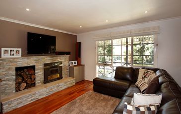 15 Paul Grove, Beaconsfield Upper