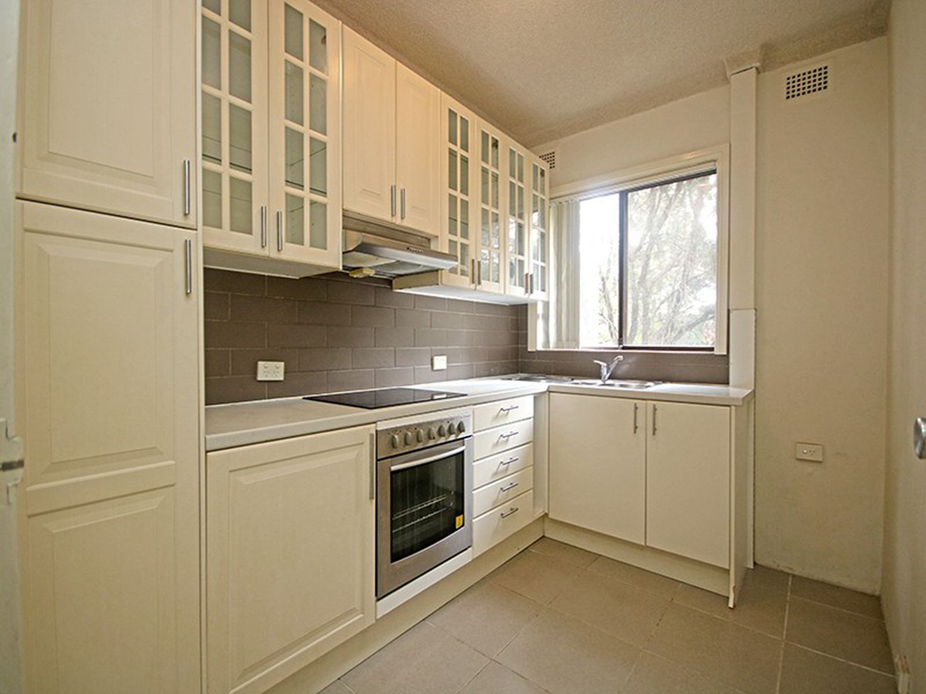 14 / 26 Oxford Street, Mortdale