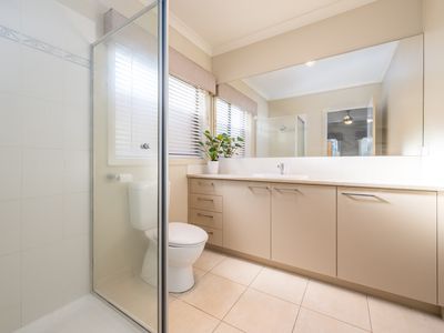 26 Nightingale Way , Shepparton