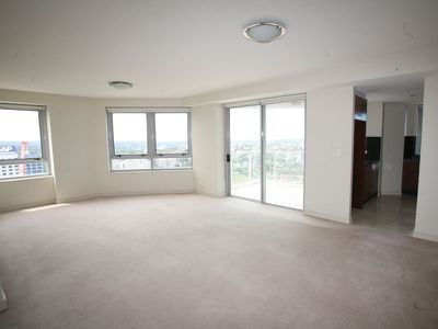 3104 / 77-81 Berry Street, North Sydney