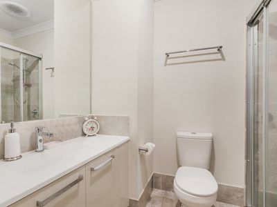 24 Beattie Street, Gledswood Hills