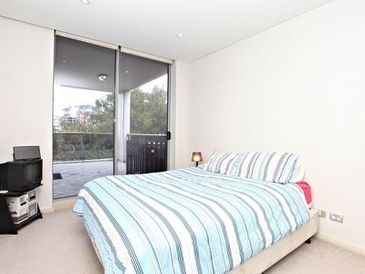 240 / 18 Church Avenue, Mascot