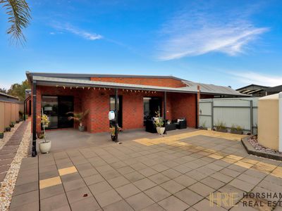 1 / 62 McTavish Boulevard, Horsham