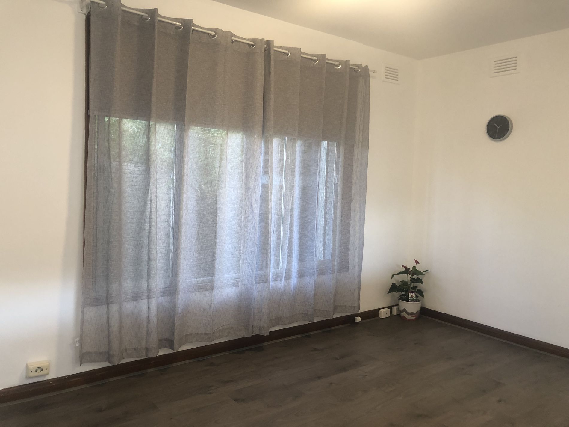 1 / 5 Raglan Street, Newtown