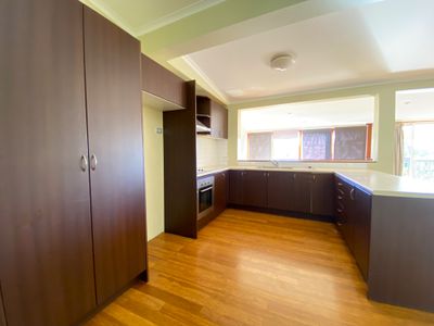 63 Kings Point Drive, Kings Point