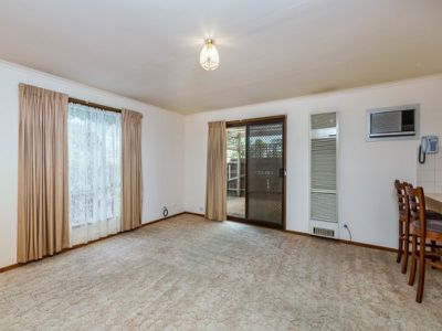 1 / 15 Sittella Court, Werribee